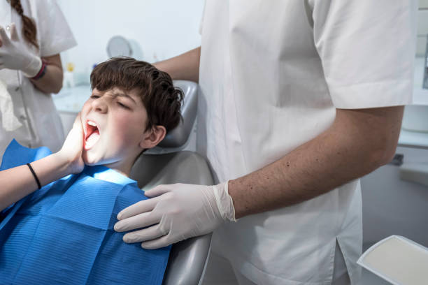 Best Emergency Treatment for Toothache in Louise, TX