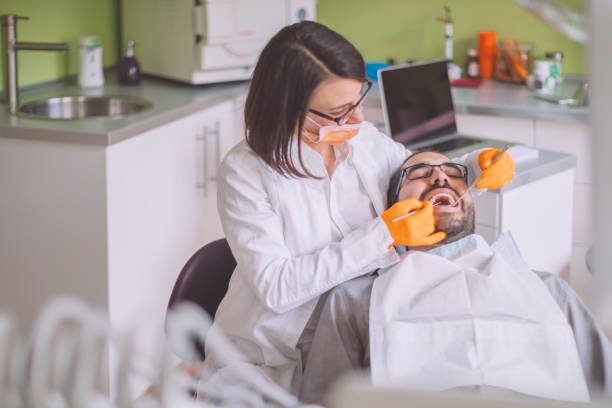 Best Emergency Tooth Extraction in Louise, TX